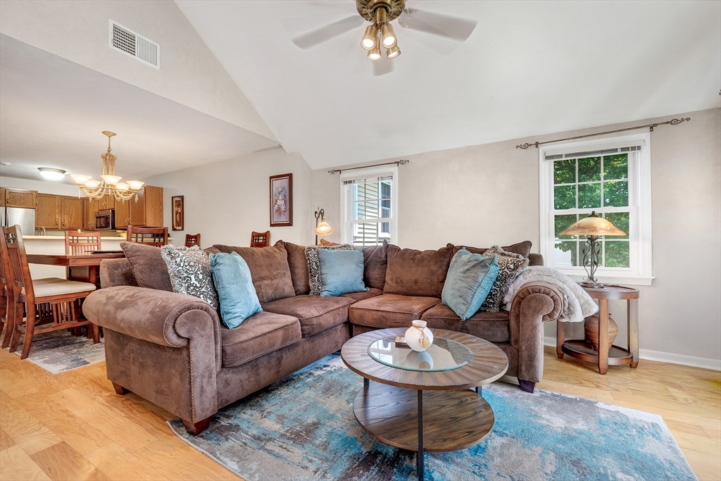 202 Allerton Commons Lane 202