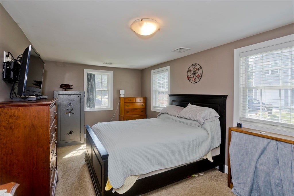 1075 Main St, Agawam, MA, 1075 Main St, Agawam, MA Photo #19