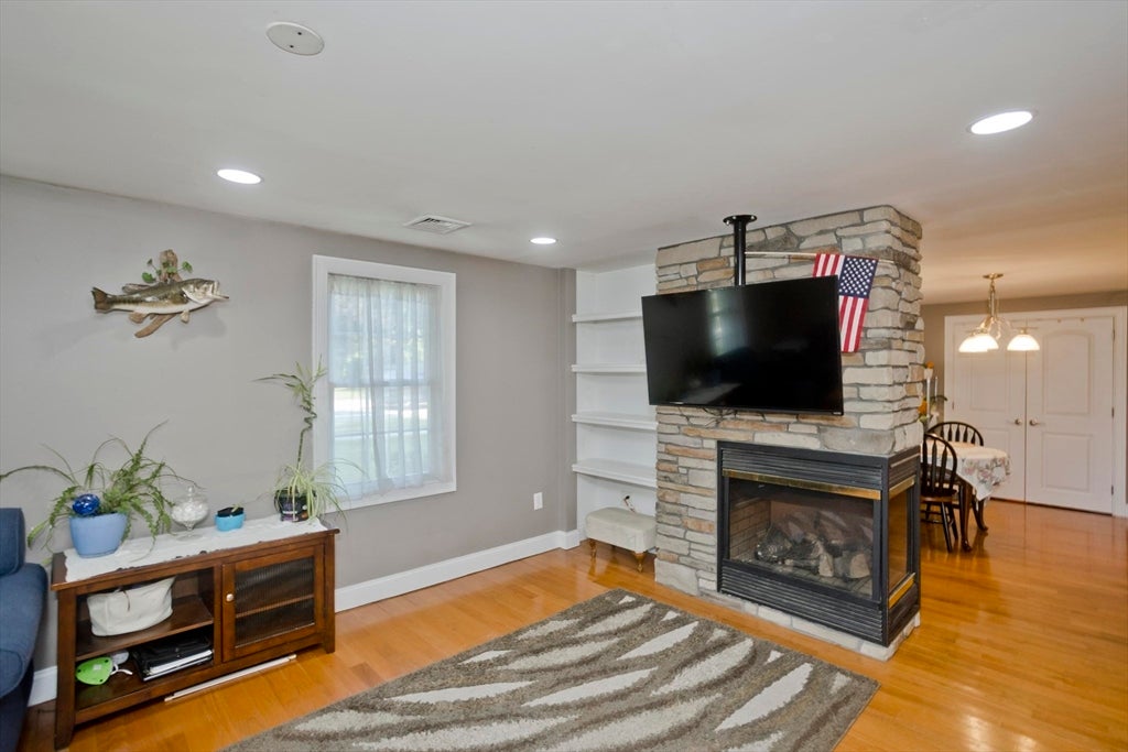 1075 Main St, Agawam, MA, 1075 Main St, Agawam, MA Photo #15