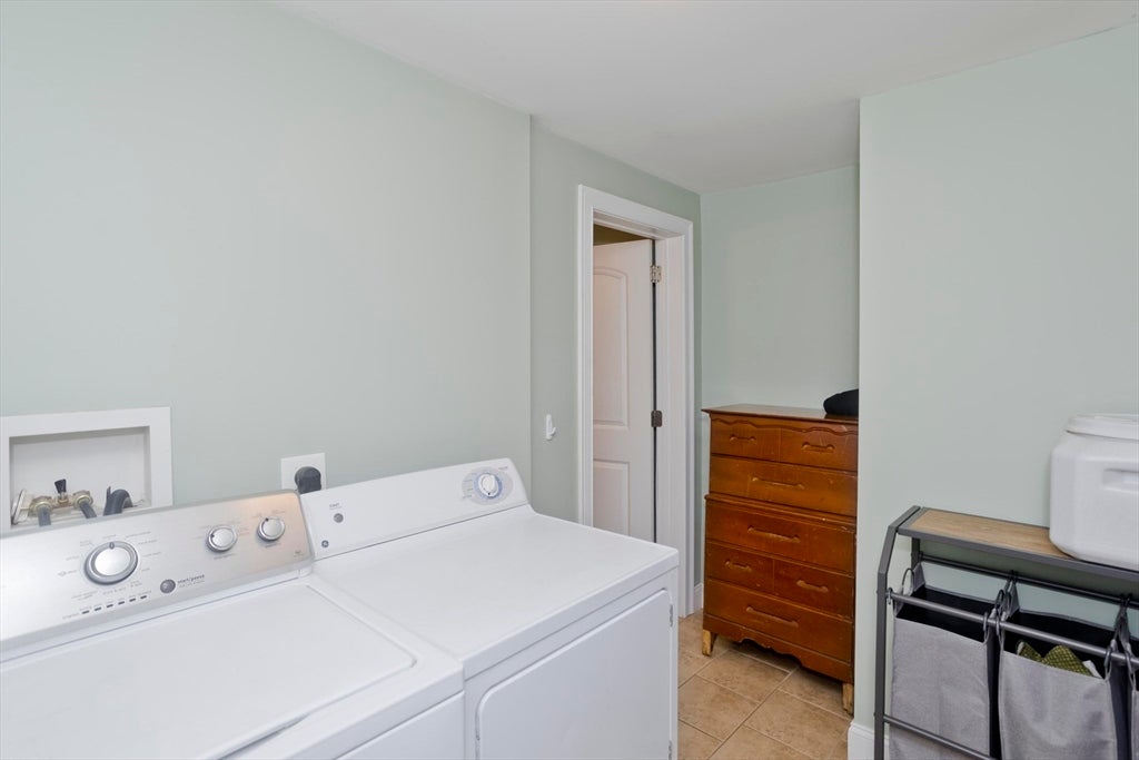 1075 Main St, Agawam, MA, 1075 Main St, Agawam, MA Photo #32