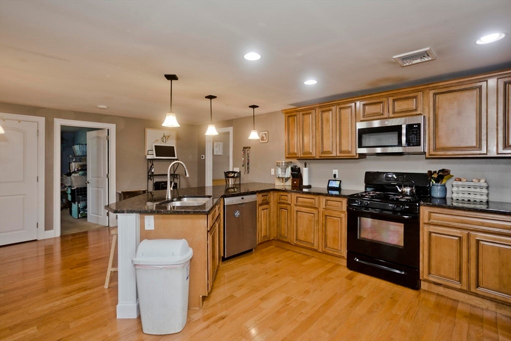 1075 Main St, Agawam, MA, 1075 Main St, Agawam, MA Photo #8