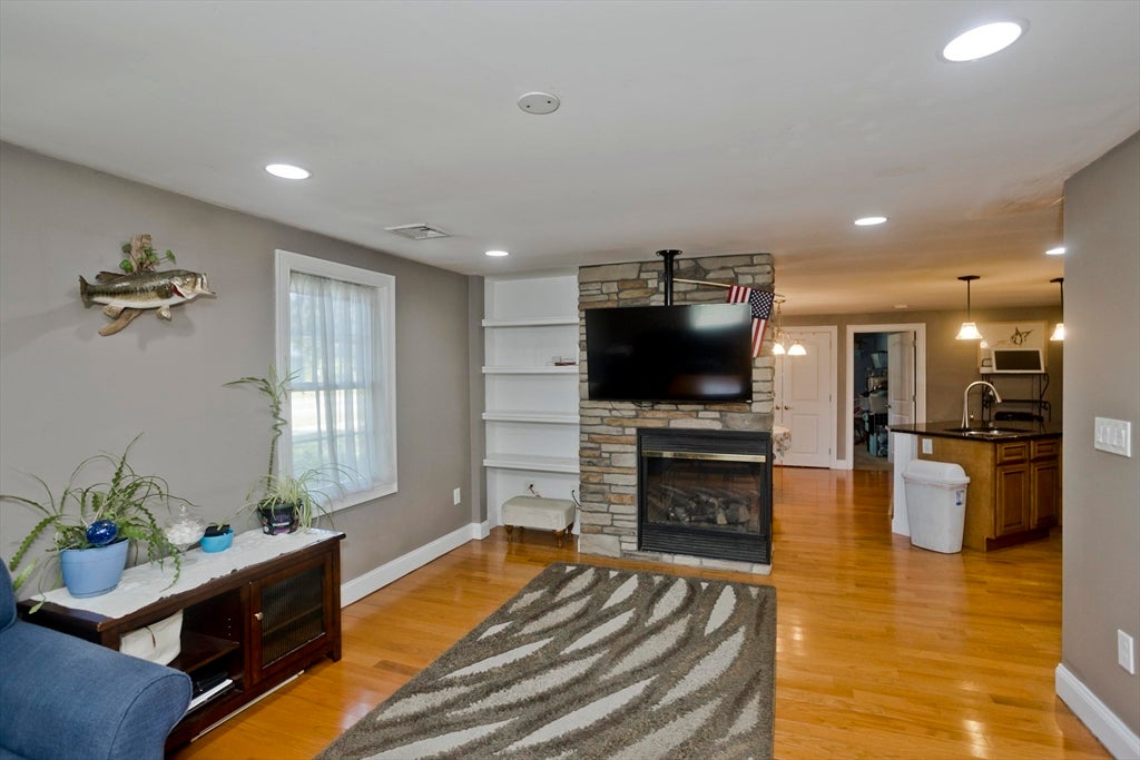 1075 Main St, Agawam, MA, 1075 Main St, Agawam, MA Photo #12