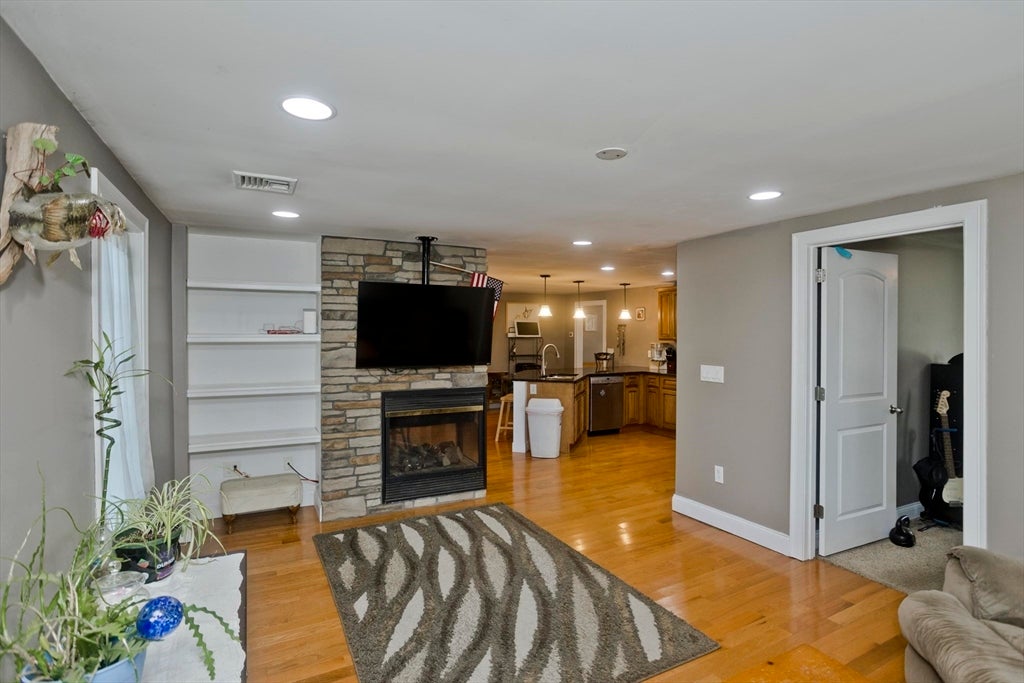 1075 Main St, Agawam, MA, 1075 Main St, Agawam, MA Photo #13