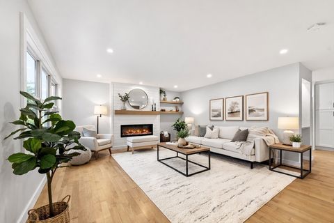 Photo of 34 Marshall St #A, Somerville, MA 02145 (MLS # 73480145)