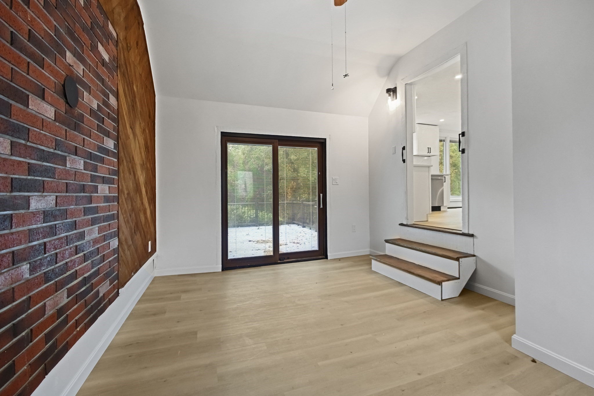 114 Valley Rd, Somerset, MA Photo #8