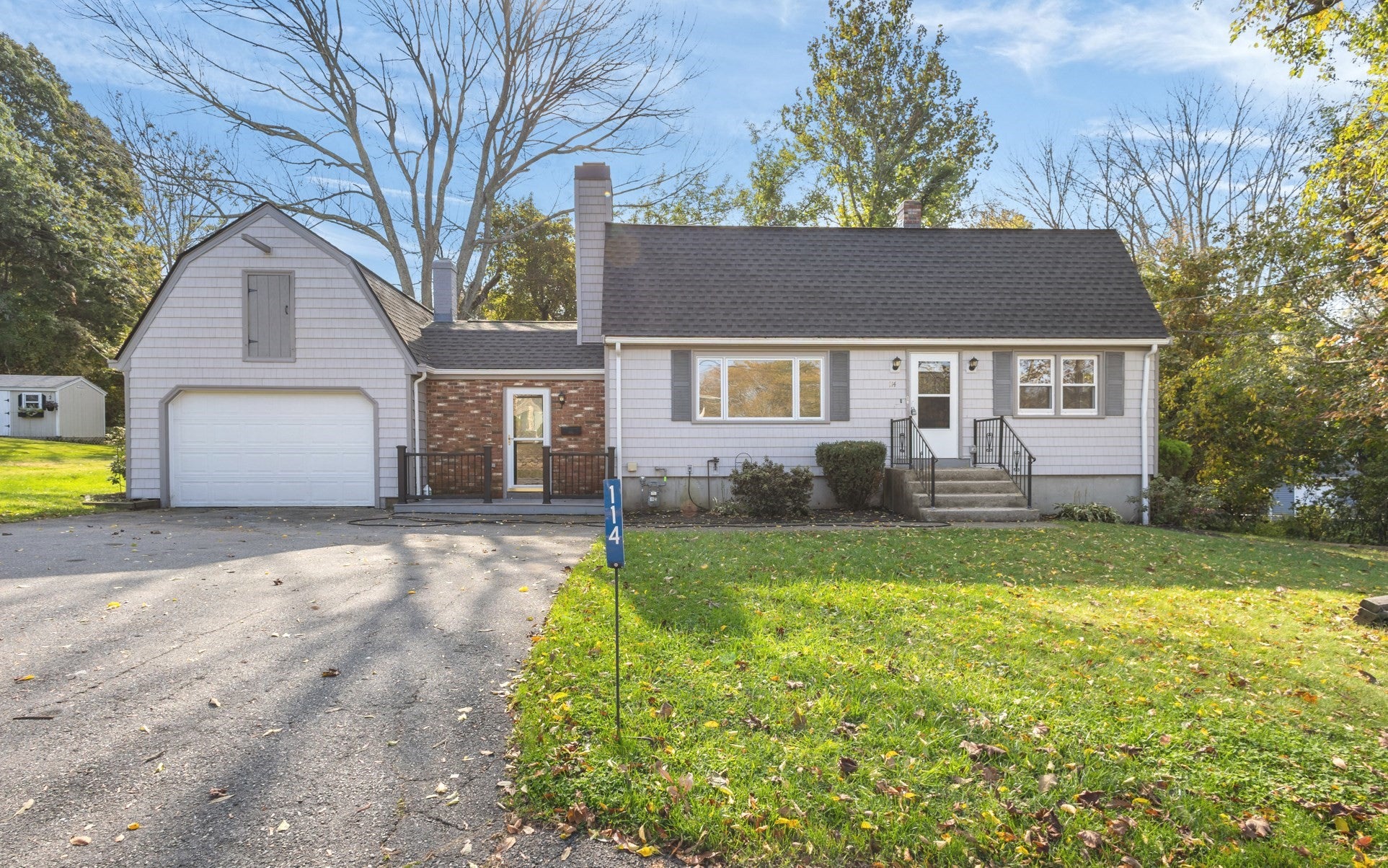 114 Valley Rd, Somerset, MA Photo #1