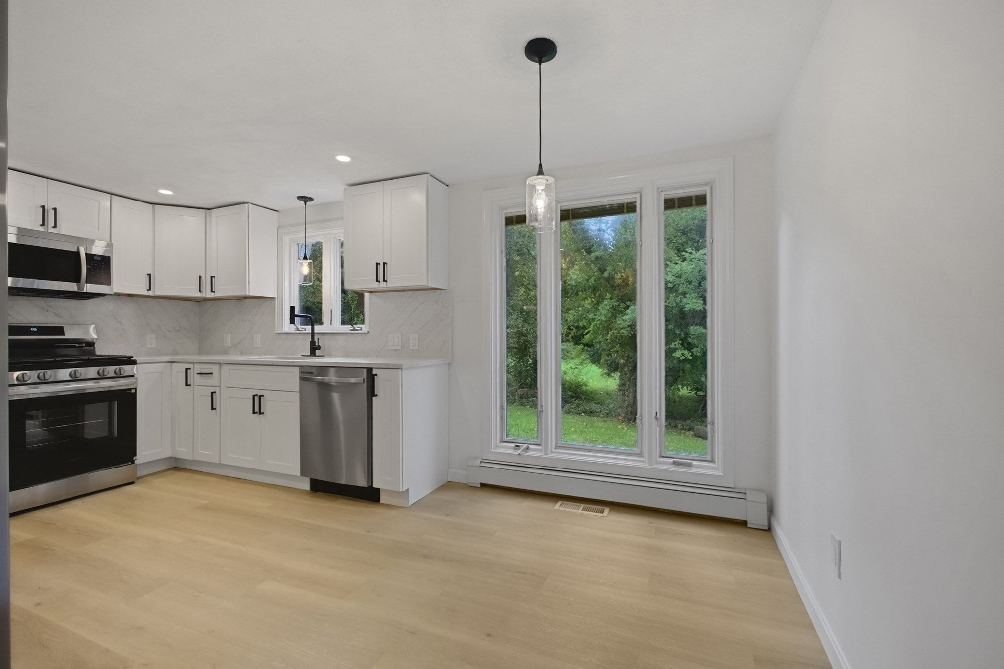 114 Valley Rd, Somerset, MA Photo #6
