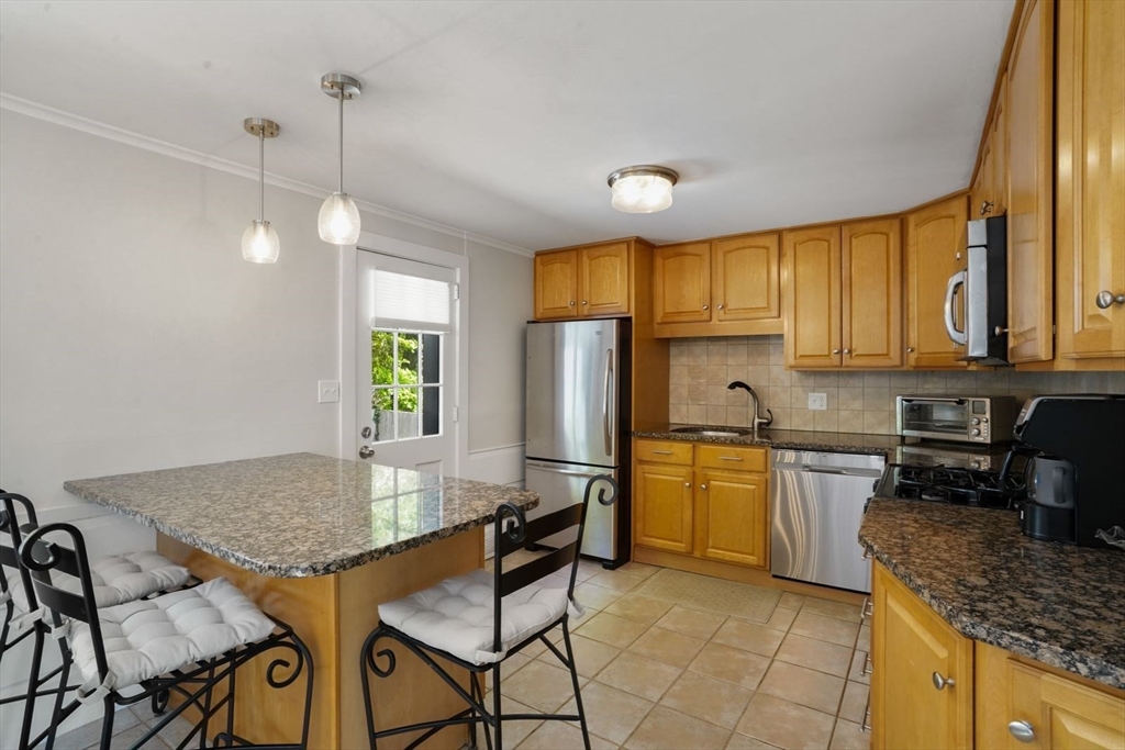 300 Sandwich St, Plymouth, MA Photo #2