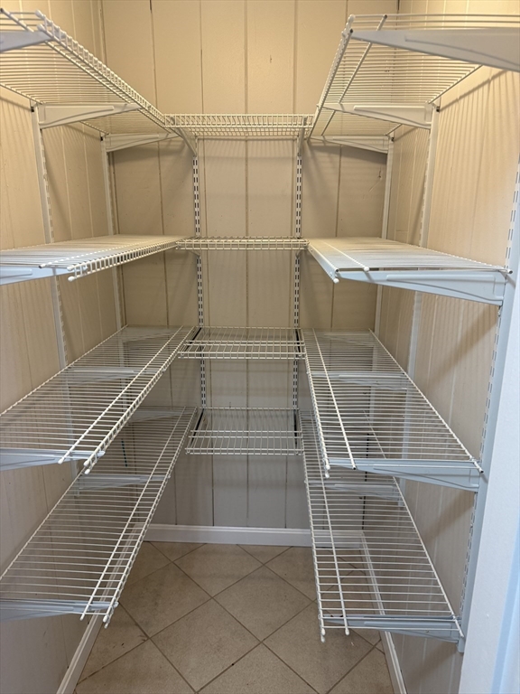 48 Colonial Way LEFT