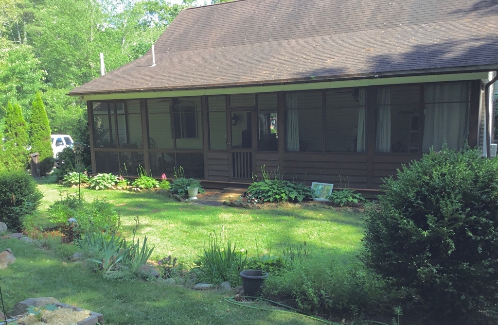 3 Mohawk Drive
