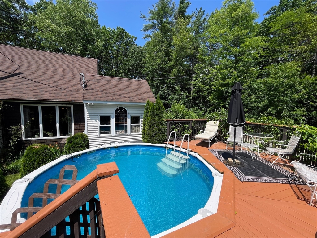 3 Mohawk Drive