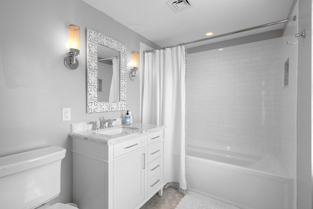 37 Lincoln St, Hingham, MA, 37 Lincoln St, Hingham, MA Photo #24