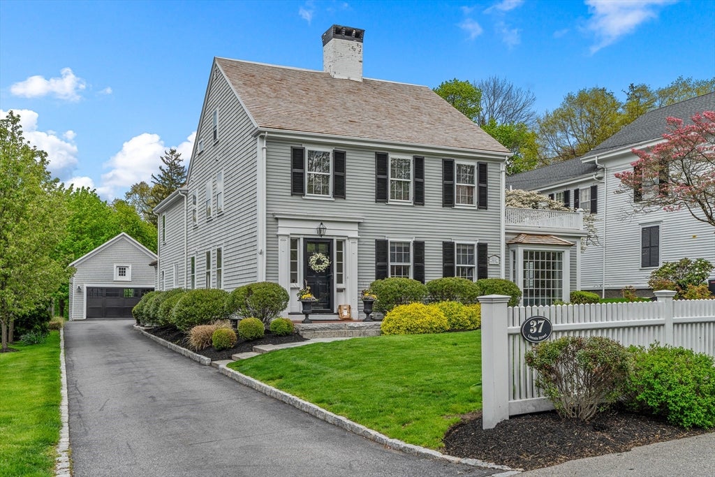 37 Lincoln St, Hingham, MA, 37 Lincoln St, Hingham, MA Photo #2