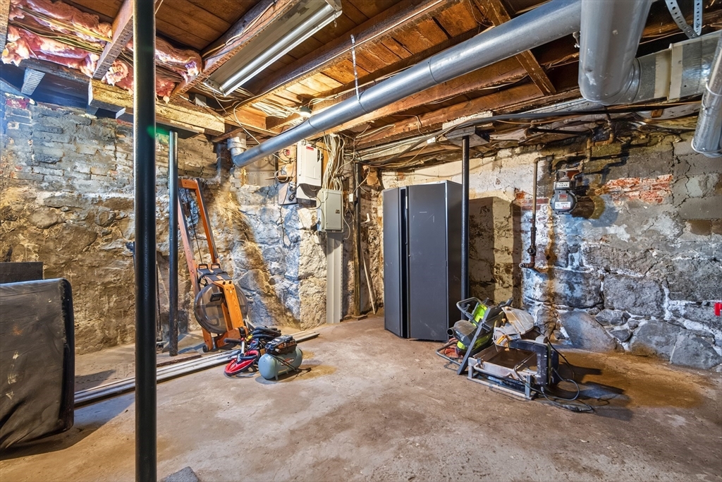 17 Tilton Ter, Lynn, MA, 17 Tilton Ter, Lynn, MA Photo #24