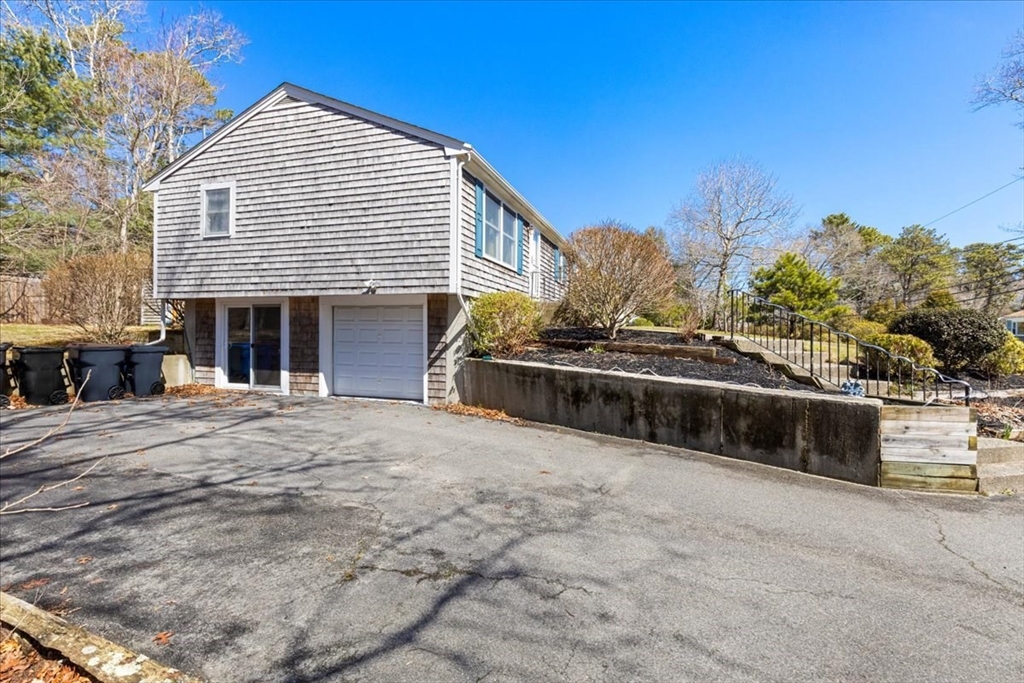 66 Barker Rd