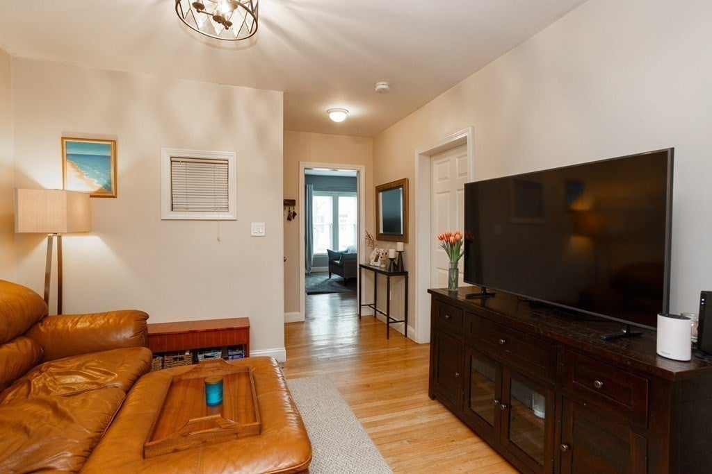 606 E 6th St #1, Boston, MA, 606 E 6th St #1, Boston, MA Photo #6