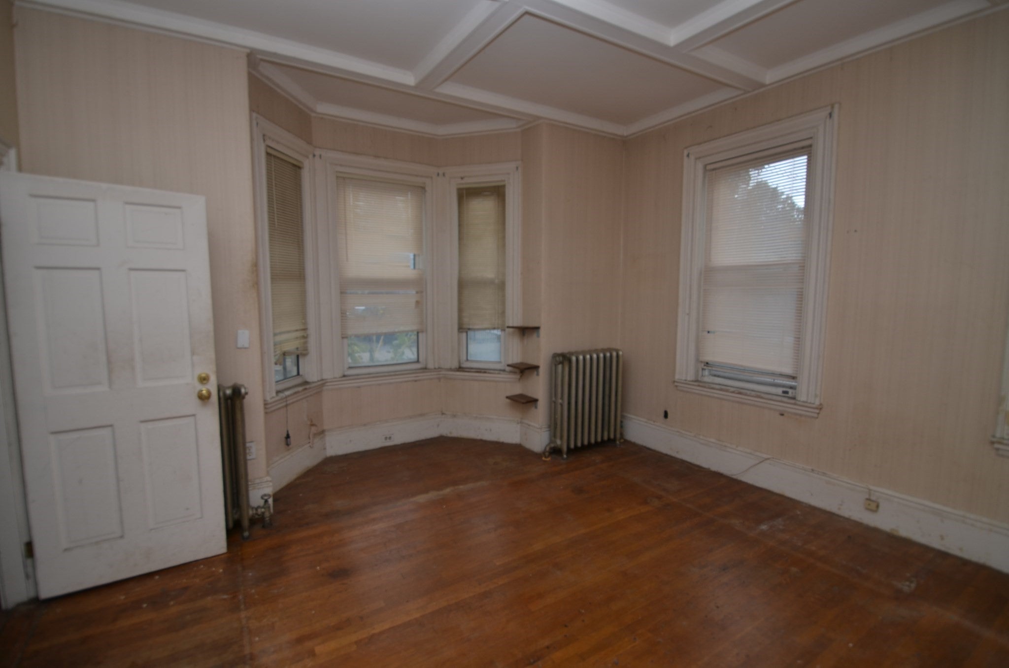 33 Parrott St, Lynn, MA Photo #2