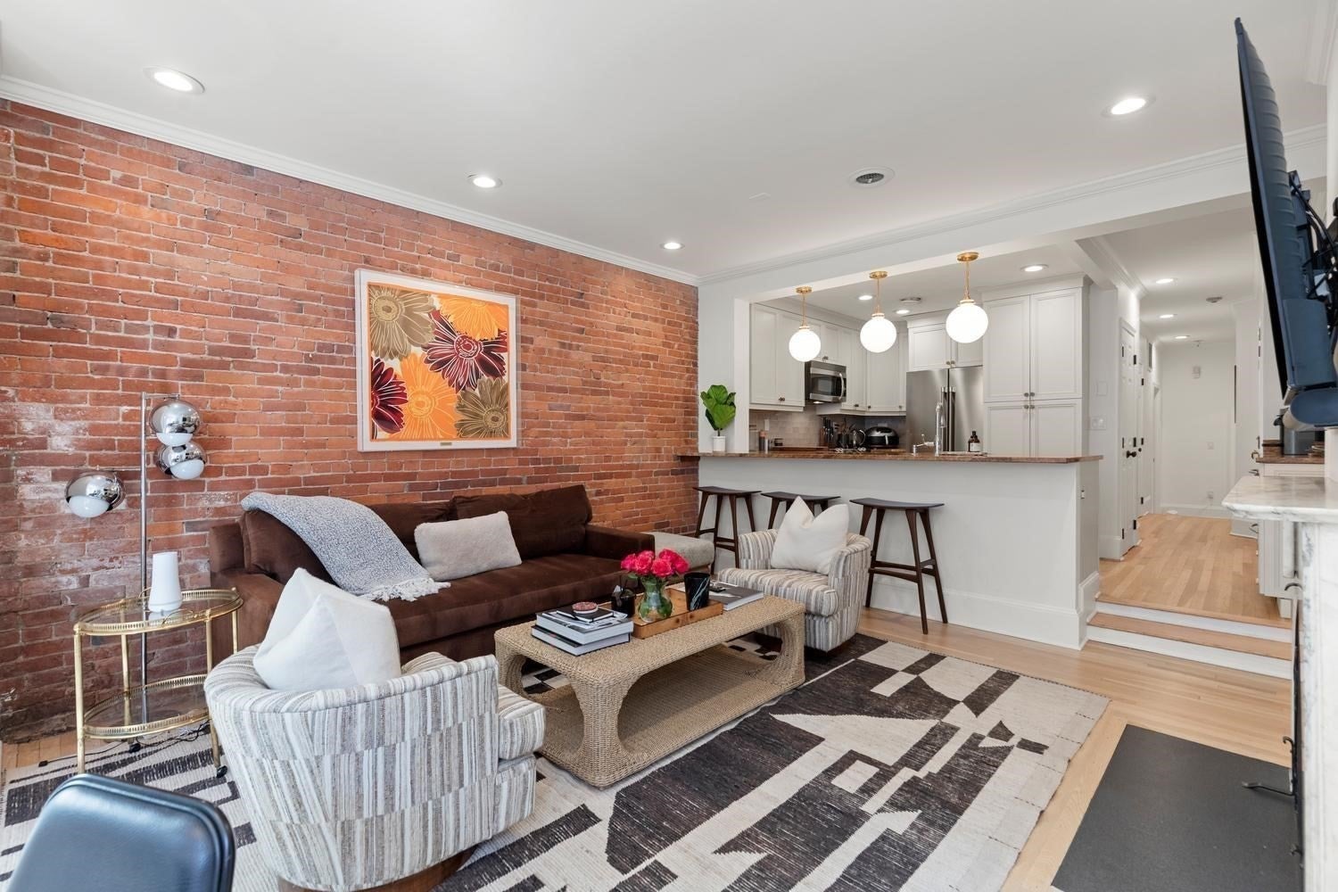 76 Marlborough Street 6