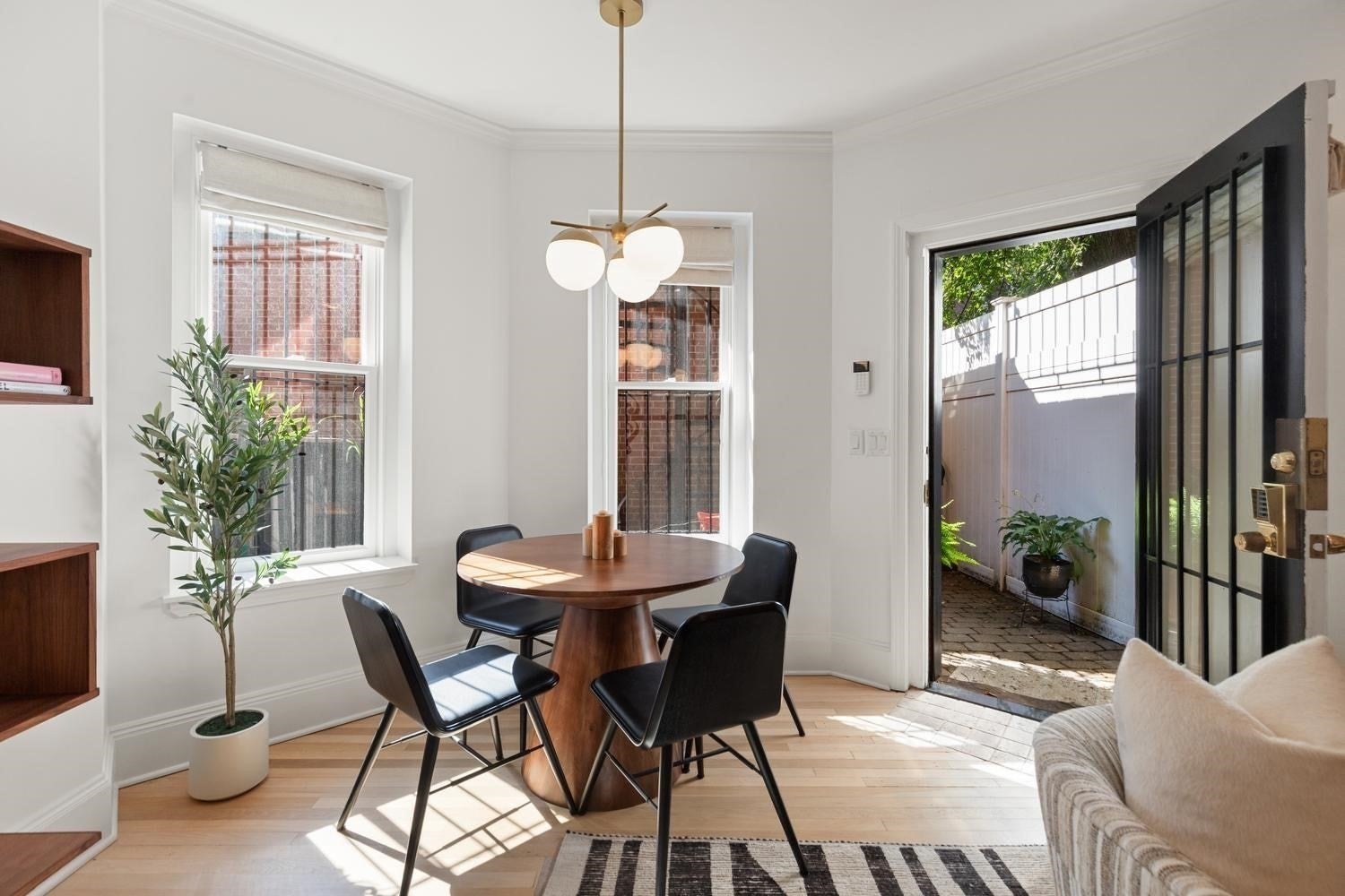 76 Marlborough Street 6