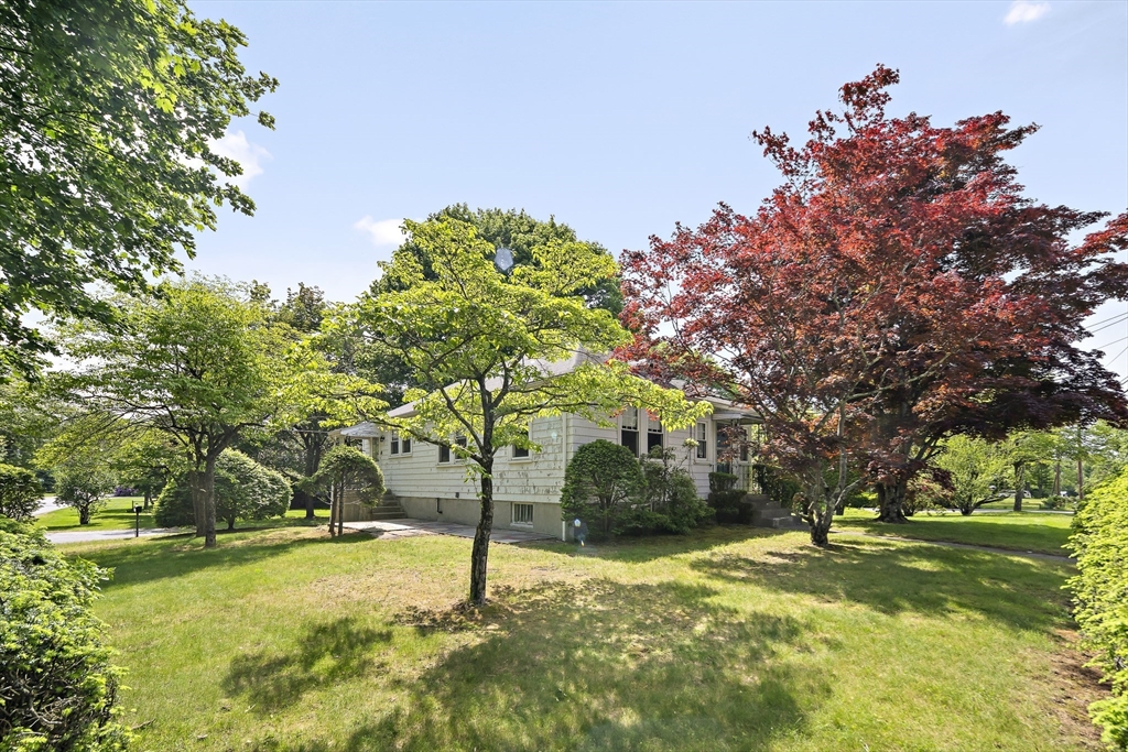 104 Reed St