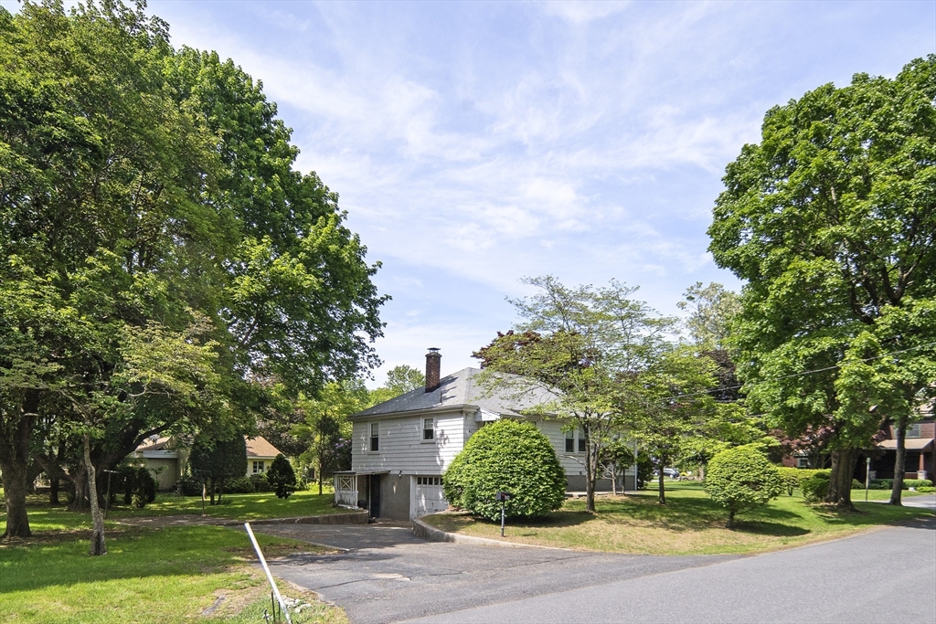 104 Reed St