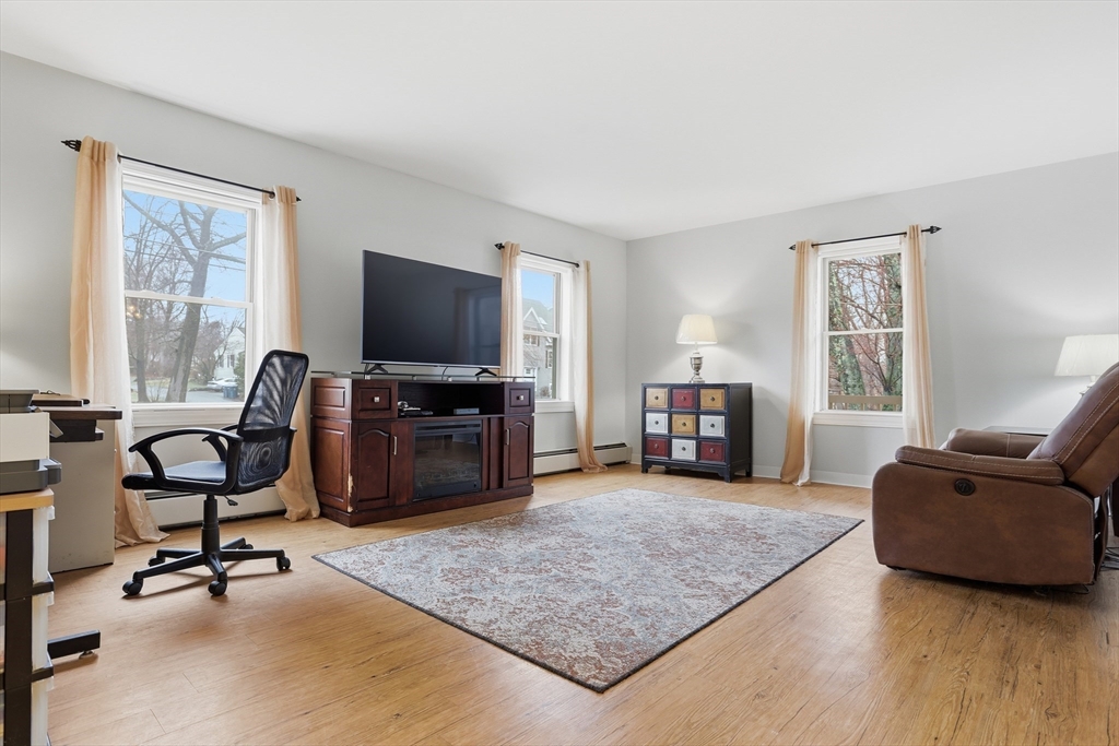 30 Dahlia Dr, Littleton, MA Photo #6