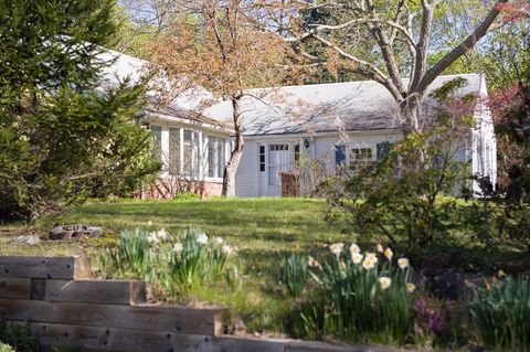 5 Summer Street Weston MA 02493