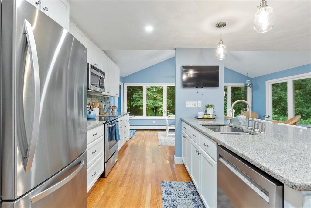 5 Myrtle Dr, Acton, MA Photo #6
