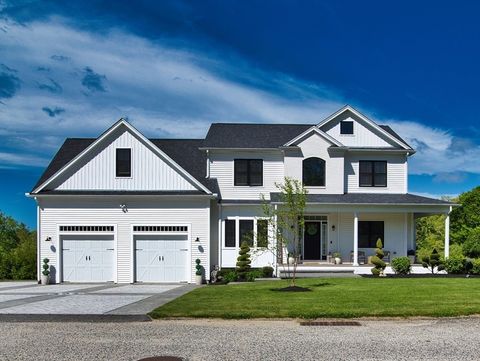 50 Bentley Ln Westport MA 02790