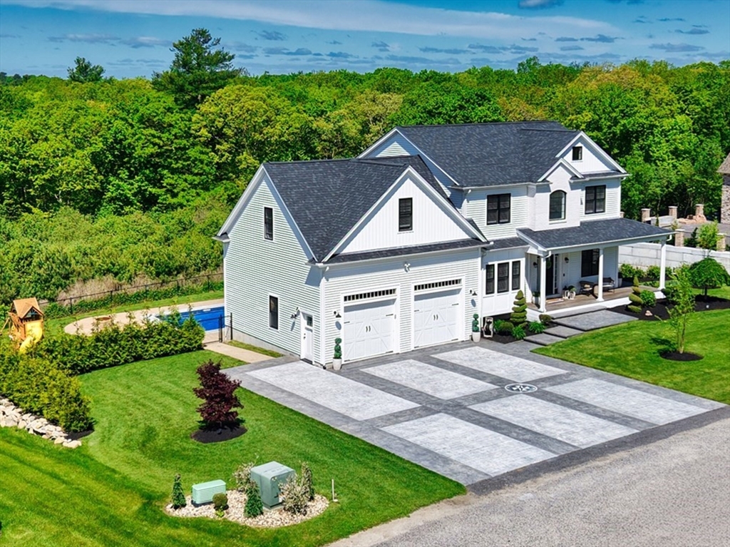 50 Bentley Ln