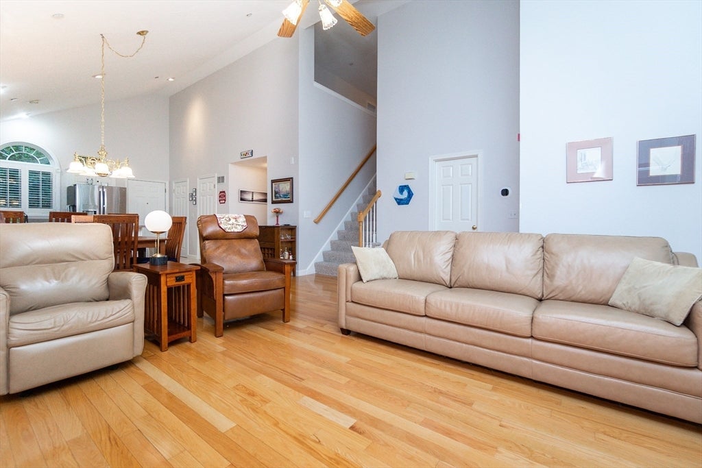 304 Village Ln #304, Bellingham, MA Photo #17