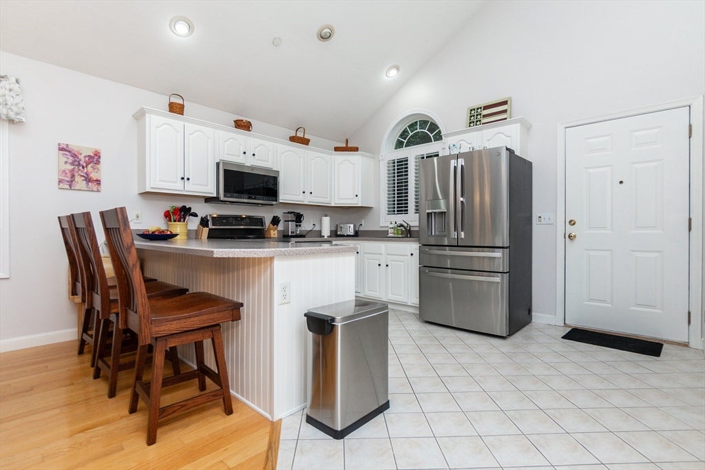 304 Village Ln #304, Bellingham, MA Photo #5