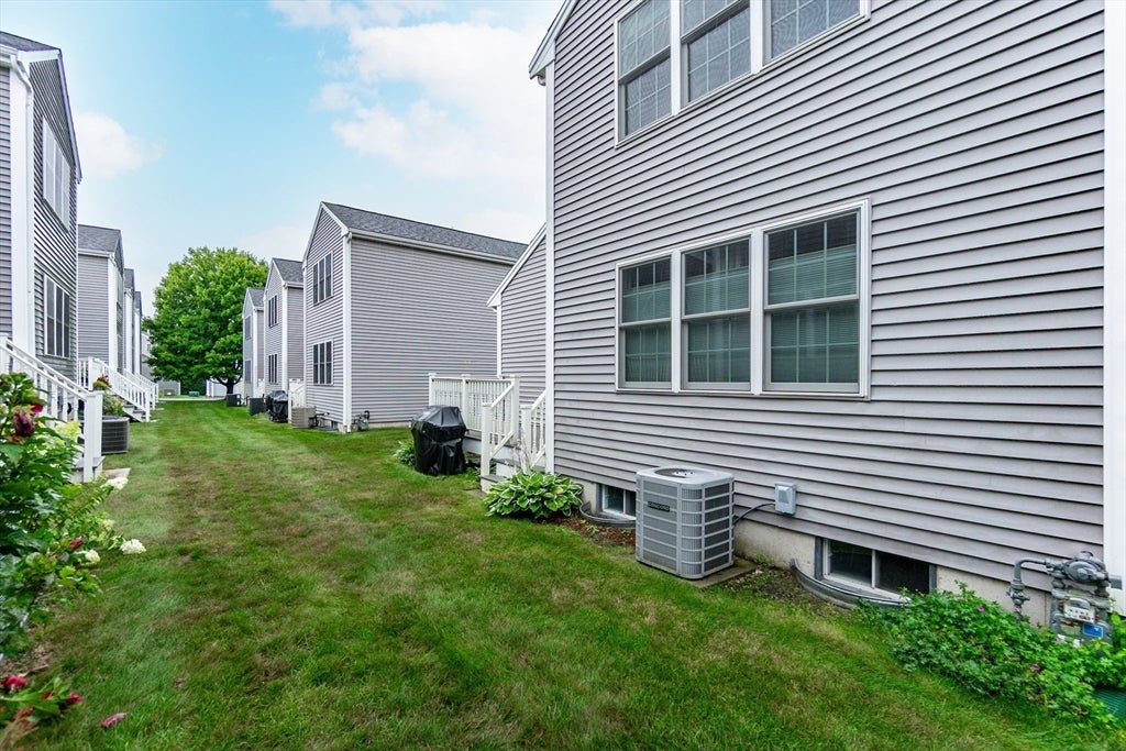 304 Village Ln #304, Bellingham, MA Photo #27