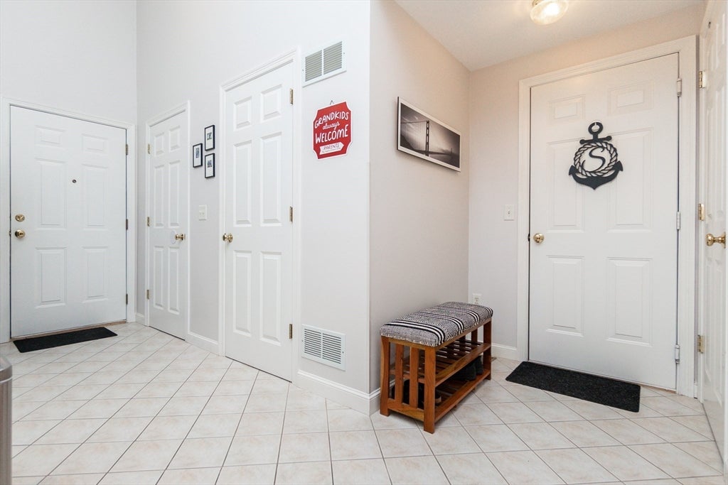 304 Village Ln #304, Bellingham, MA Photo #7