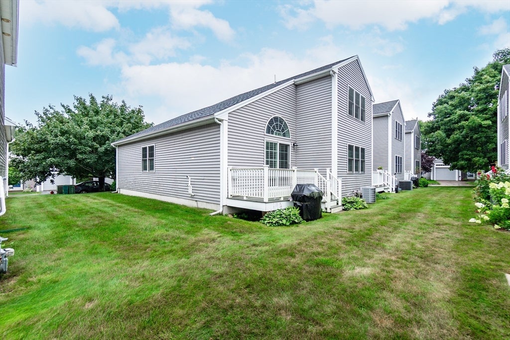 304 Village Ln #304, Bellingham, MA Photo #26