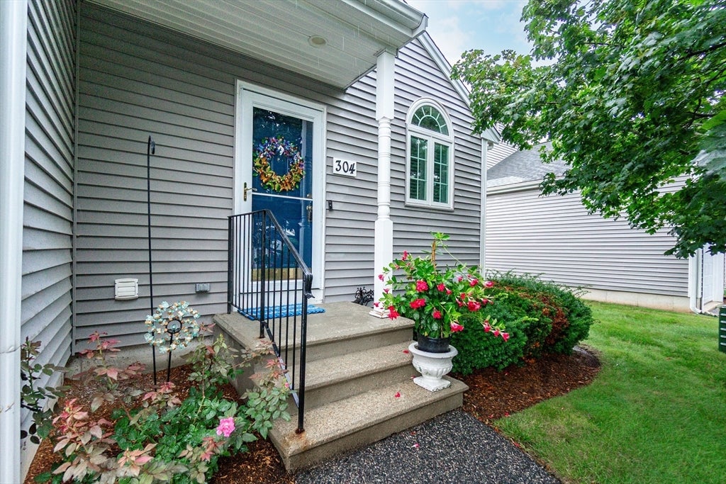 304 Village Ln #304, Bellingham, MA Photo #25