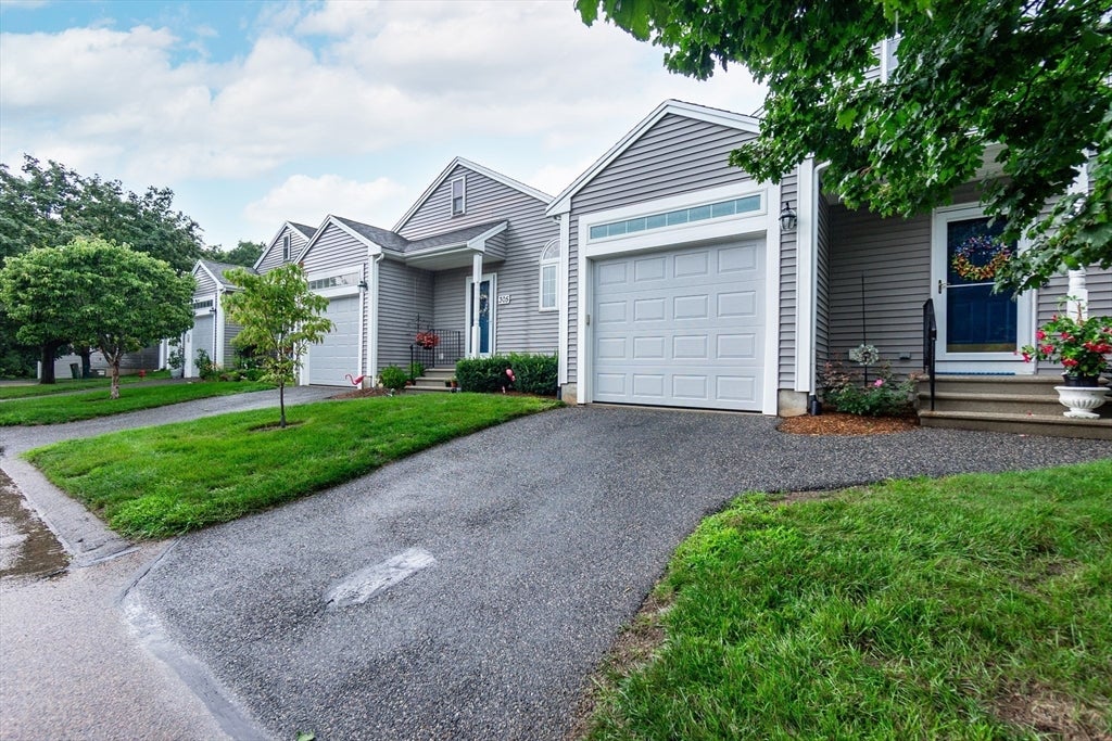 304 Village Ln #304, Bellingham, MA Photo #2