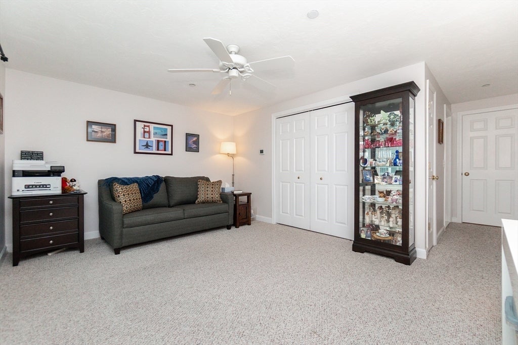 304 Village Ln #304, Bellingham, MA Photo #18