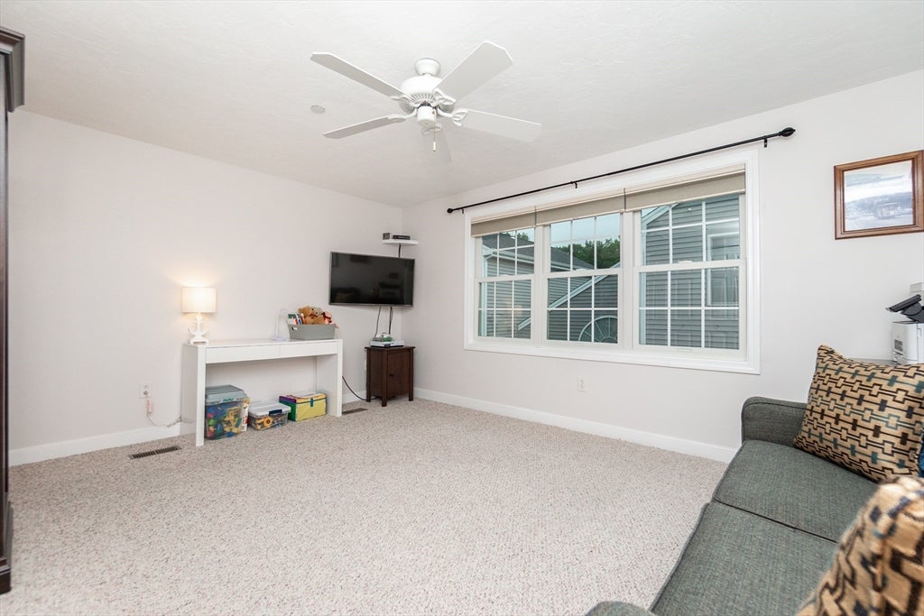 304 Village Ln #304, Bellingham, MA Photo #19