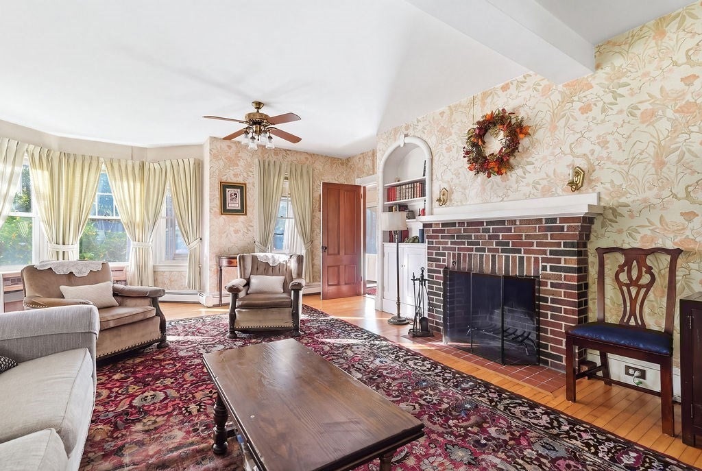 929 S Franklin St, Holbrook, MA, 929 S Franklin St, Holbrook, MA Photo #5