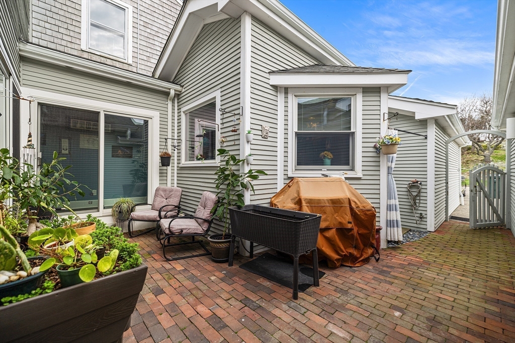 48 Valley Beach Ave 3