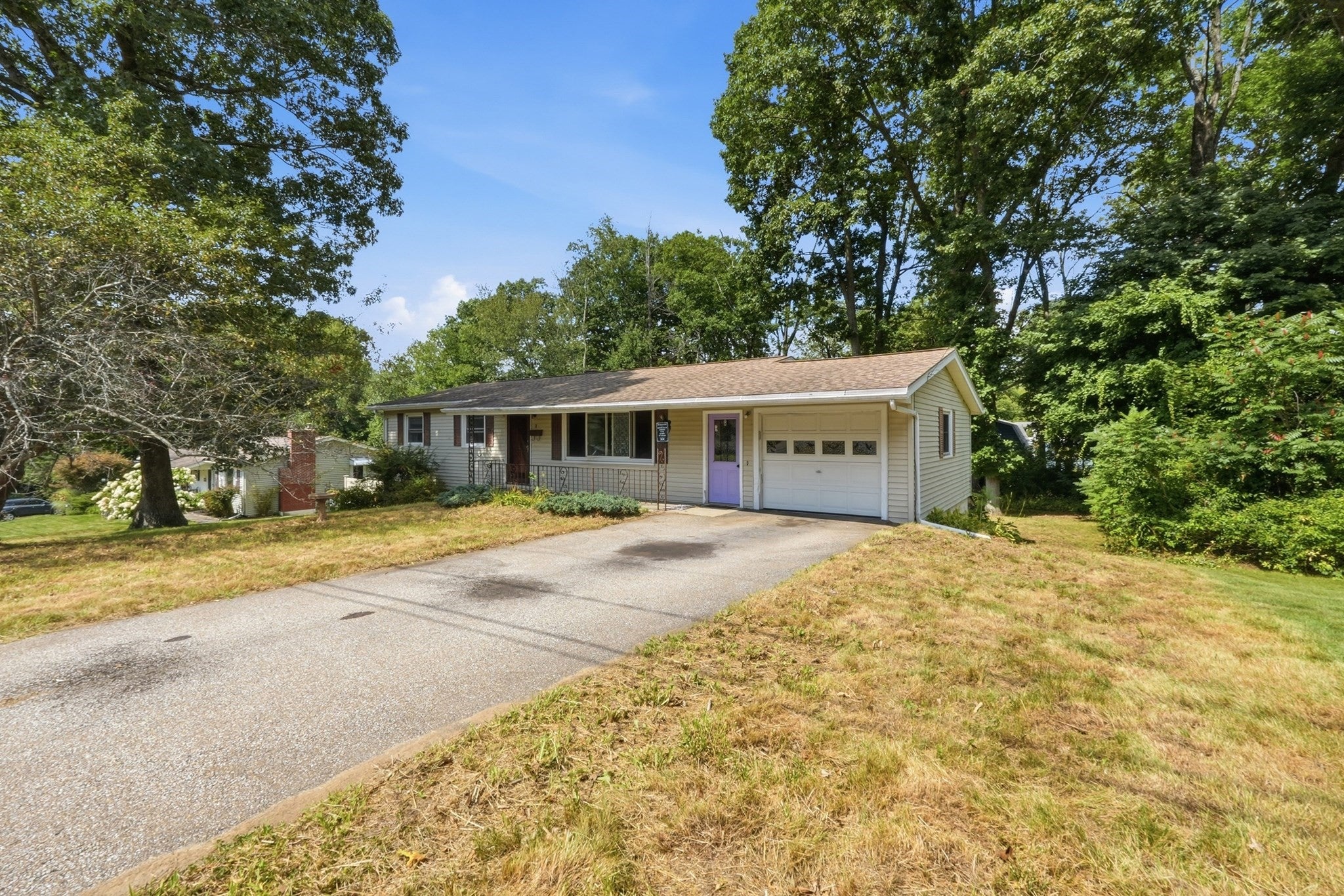8 Tanglewood Road, Leicester, MA, 8 Tanglewood Road, Leicester, MA Photo #4