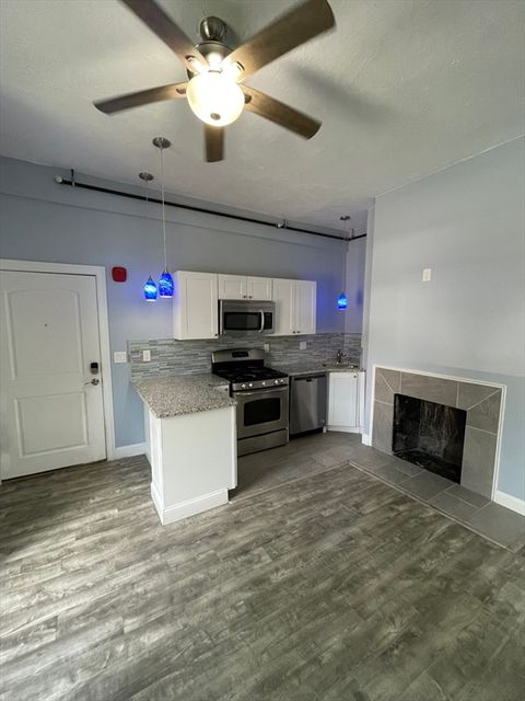 Photo of 6 Windsor St #2, Worcester, MA 01605 (MLS # 73510253)