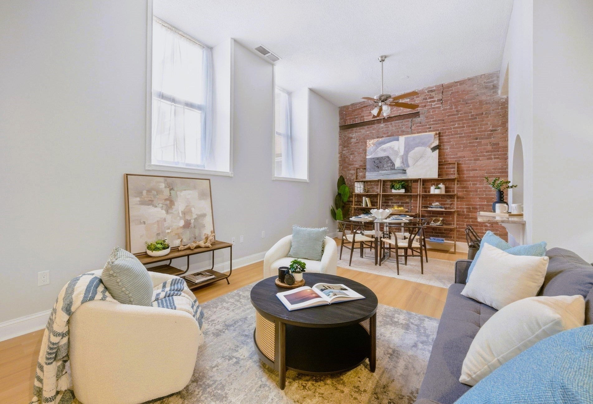 54 Forest St 212