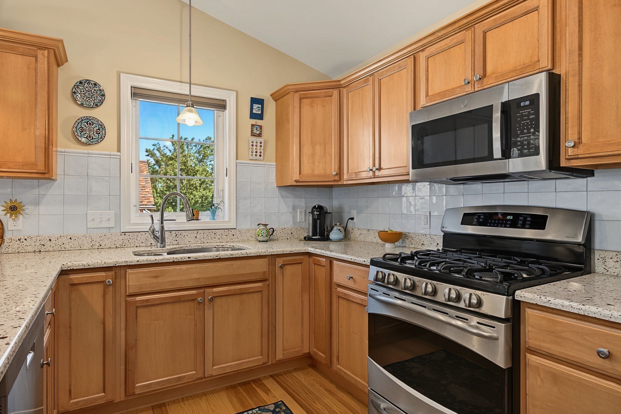 49 Silver Crest Lane #49, Greenfield, MA, 49 Silver Crest Lane #49, Greenfield, MA Photo #4
