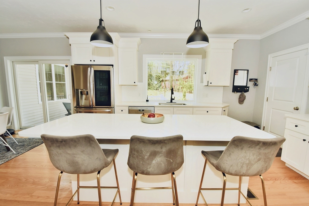 16 Westfield Dr
