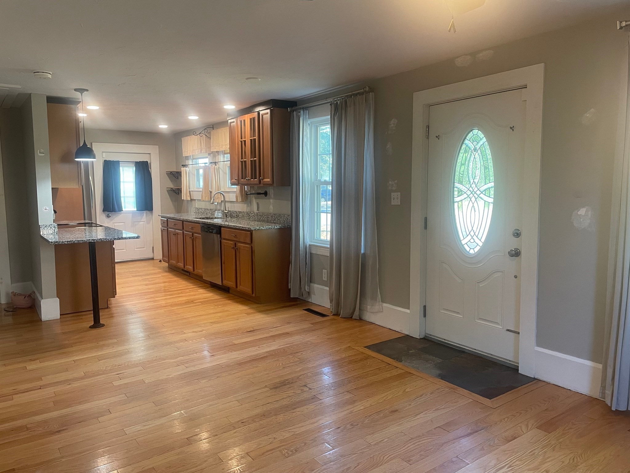 987 Bedford Street, Whitman, MA, 987 Bedford Street, Whitman, MA Photo #8