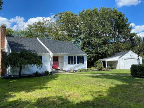 159 Gardner St Hingham MA 02043