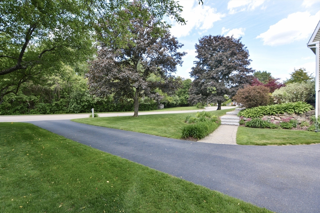 6 Thayer Rd
