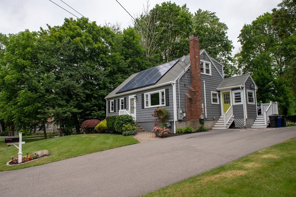 15 Lambert Av